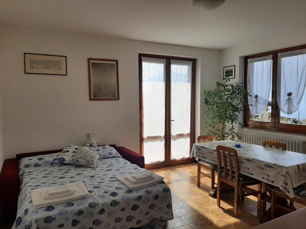 Apartment L'Ulivo Lake View Private Road 5 Kilometers From Varenna Льєрна Екстер'єр фото